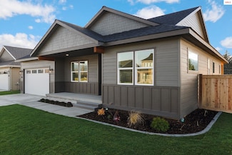 2057 Aspen Way, Sandpoint, ID 83864