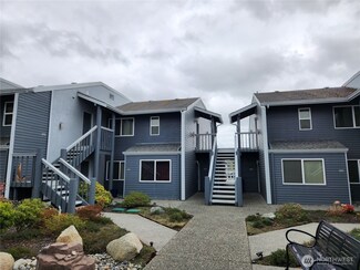 2001 Skyline Way Unit 203, Anacortes, WA 98221