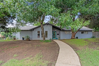 2724 Wooded Acres Dr, Waco, TX 76710
