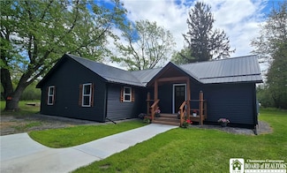 5417 New York 5, Fredonia, NY 14063