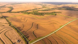 10580 432nd St, MacEdonia, IA 51549