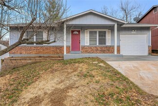 2504 Somerville Dr, High Ridge, MO 63049