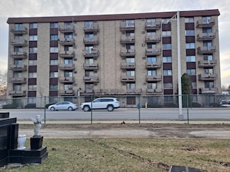 850 Des Plaines Ave Unit 202, Forest Park, IL 60130