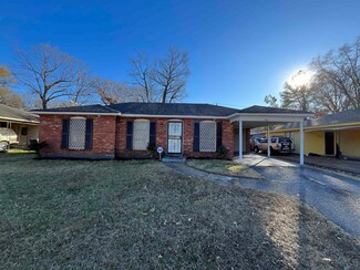 4185 Forest View Dr, Memphis, TN 38118