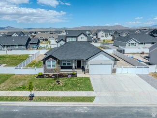 167 E Craner Peak Dr, Eagle Mountain, UT 84005