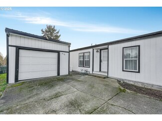 625 SW 9th St Unit 32, Dundee, OR 97115