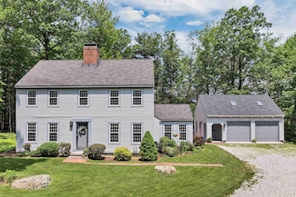 69 King Rd, Bedford, NH 03110