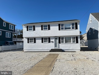242 W 14th St, Ship Bottom, NJ 08008