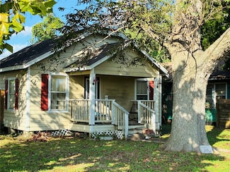 201 E Front St, Brazoria, TX 77422