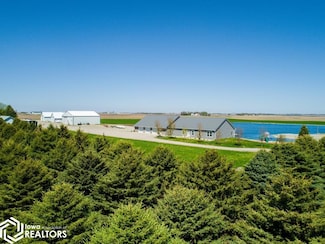 940 250th St, Sheffield, IA 50475