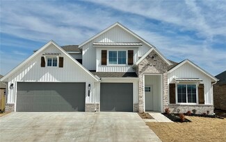 651 Summer Ln, Prairie Grove, AR 72753
