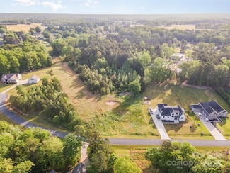 400 Forest View Ln, Kannapolis, NC 28081