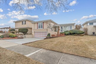 9204 Merrill Ave, Morton Grove, IL 60053