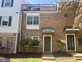 98 A N Bedford St Unit A, Arlington, VA 22201