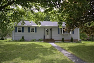 95 Training Hill Rd, Middletown, CT 06457
