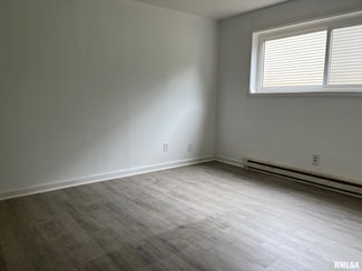 3241 S Douglas Ave Unit E-17, Springfield, IL 62704