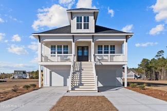 122 Whispering Pine Ln, Holly Ridge, NC 28445