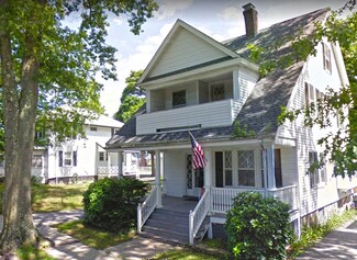 8 Howitt Rd, West Roxbury, MA 02132