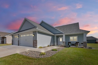 38209 Everett Ave, North Branch, MN 55056