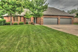 3145 E Topping Cir, Springfield, MO 65804