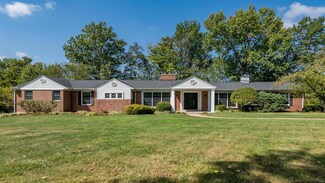 47 Ladue Estates Dr, Saint Louis, MO 63141