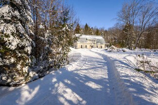 829 Center Minot Hill Rd, Minot, ME 04258