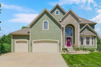 16211 S Locust St, Olathe, KS 66062