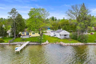 4760 Oden Rd, Alanson, MI 49706