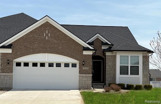 42791 Arbor Dr, Clinton Township, MI 48038