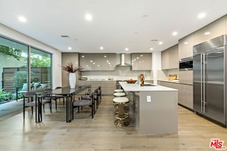 728 N Sweetzer Ave Unit 109, West Hollywood, CA 90069