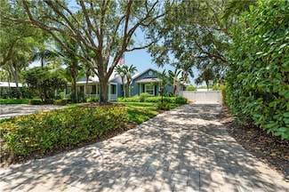 10 Copaire Dr, Stuart, FL 34996