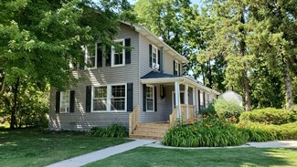 28W324 Main St, Warrenville, IL 60555