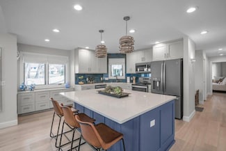 8439 Rice Lake Rd Unit 8439, Maple Grove, MN 55369