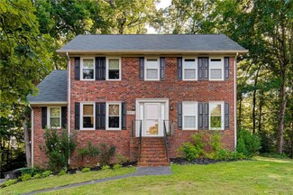 4041 Fairwind Dr, Winston Salem, NC 27106