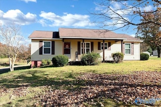 16516 Hampton Ln, Athens, AL 35611