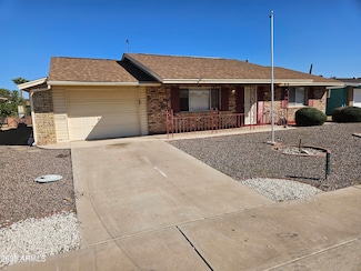 10426 W Cinnebar Ave, Sun City, AZ 85351