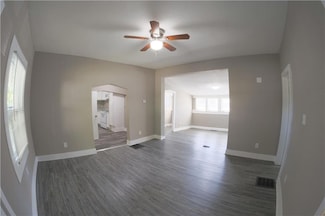 1413 Spruce St, Leavenworth, KS 66048