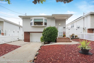 659 Rathbun Ave, Staten Island, NY 10312