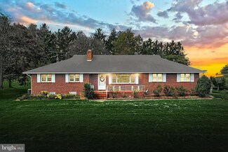 424 Ridgeview Rd, Seven Valleys, PA 17360