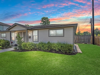 2202 Solo St Unit 2202, Houston, TX 77020