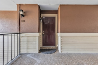 283 Hillsboro Place, Nashville, TN 37215