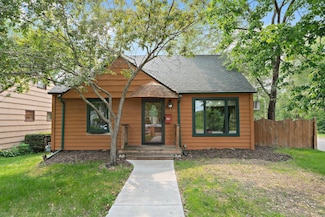 2700 Edgewood Ave S, Saint Louis Park, MN 55426