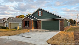 1151 Coleman Dr, Disney, OK 74340