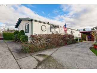 20248 Highway 213 Unit 36, Oregon City, OR 97045