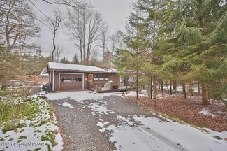 220 Gross Dr, Pocono Pines, PA 18350