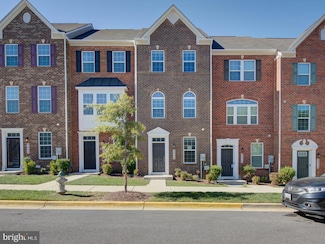 9940 New Pointe Dr, Upper Marlboro, MD 20774