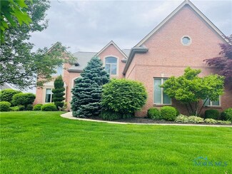 3352 Swan Ridge Ln, Maumee, OH 43537