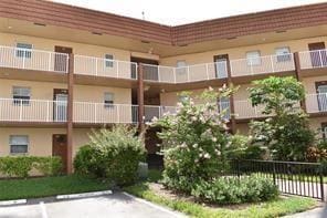 9001 Sunrise Lakes Blvd Unit 201, Sunrise, FL 33322