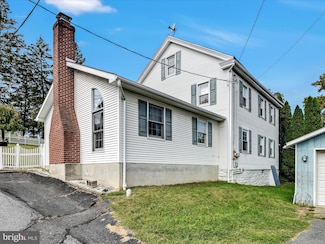 6 W Wood St, Pine Grove, PA 17963