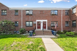 16-22 163rd St Unit 6-348, Whitestone, NY 11357
